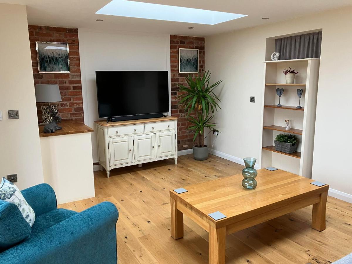 Honeyberry Cottage -Part Of Alton Cottages 外观 照片